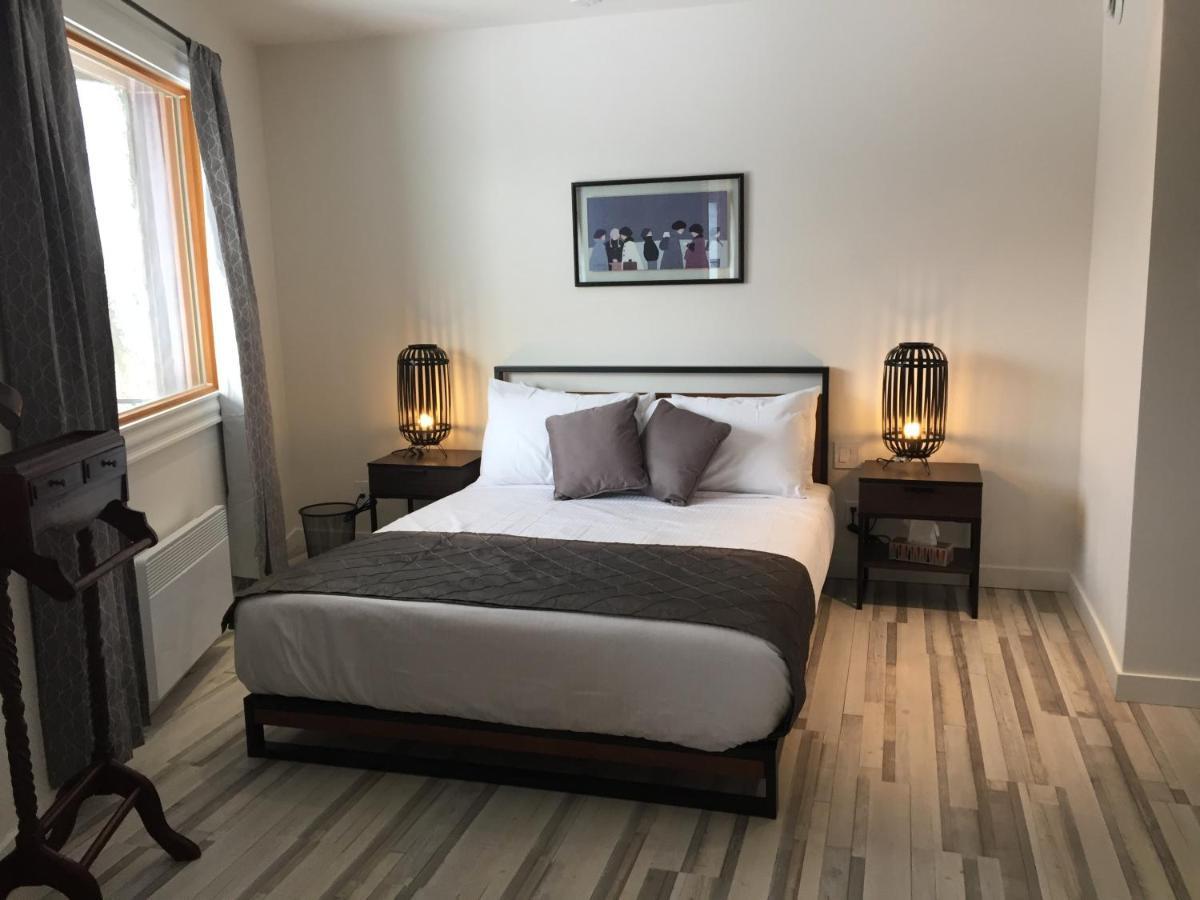La Boheme - Bed & Breakfast Bromont Εξωτερικό φωτογραφία